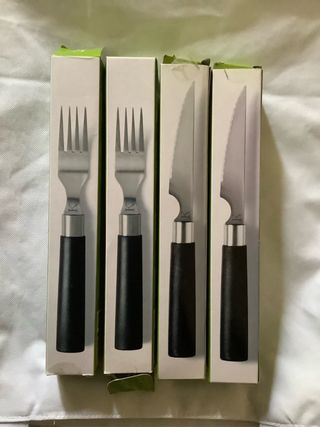 Juego 4 Tenedores y Cuchillos chuleteros Kitchen