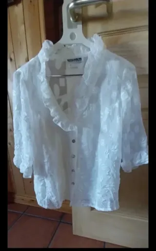 Camisa blanca, especial fiestas de Navidad