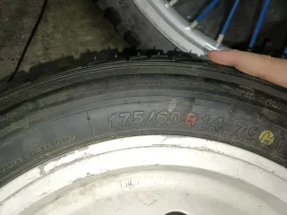 6 Ruedas Yokohama Advan a539