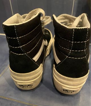 Zapatillas Vans SK8-Hi Negras y Blancas