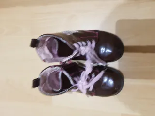 Botas marrones niña talla 24