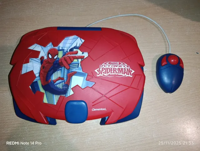 Ordenador infantil Spiderman Clementoni