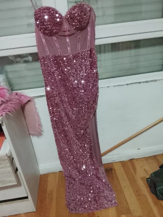 Vestido largo lentejuelas rosa con raja enel muslo