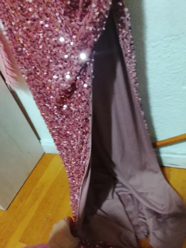 Vestido largo lentejuelas rosa con raja enel muslo