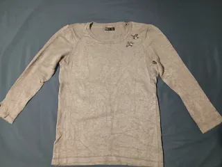 Jersey fino gris adornos hombro Talla S