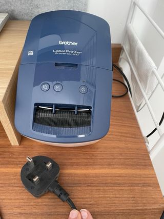 Impresora de etiquetas Brother QL600