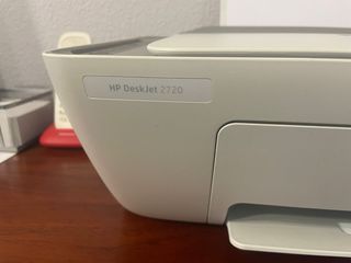 Impresora HP Deskjet 2720