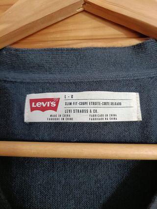 Jersey Levi’s Strauss & CO Color Negro Talla L.