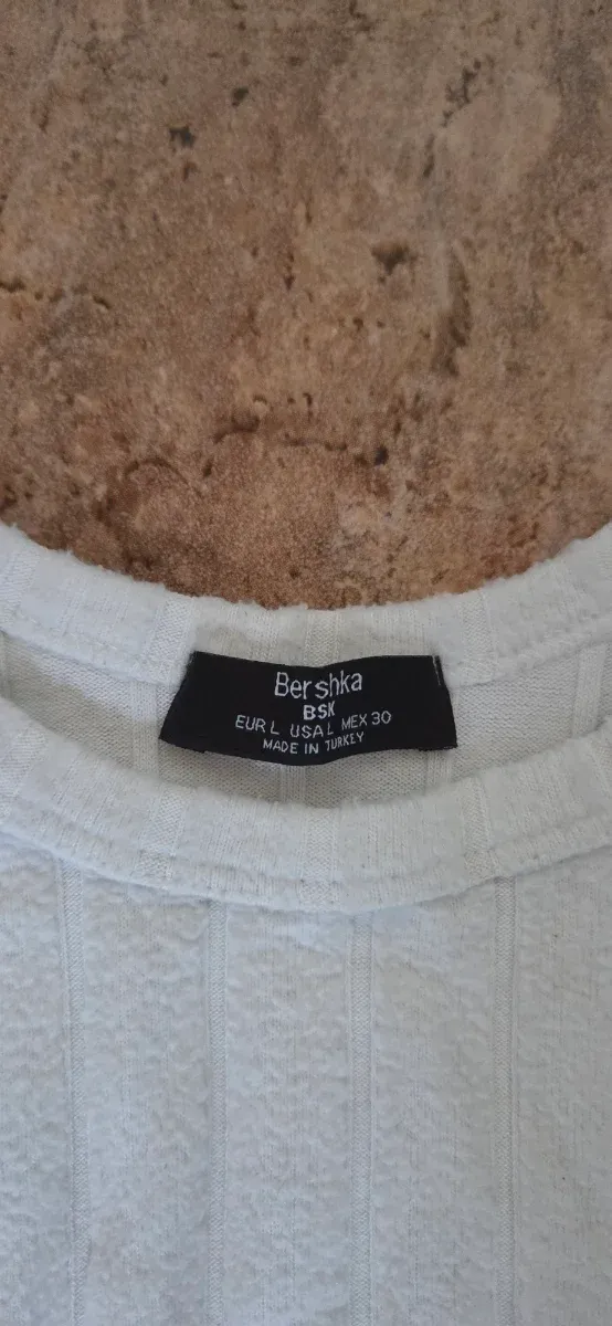 Sudadera blanca crop top