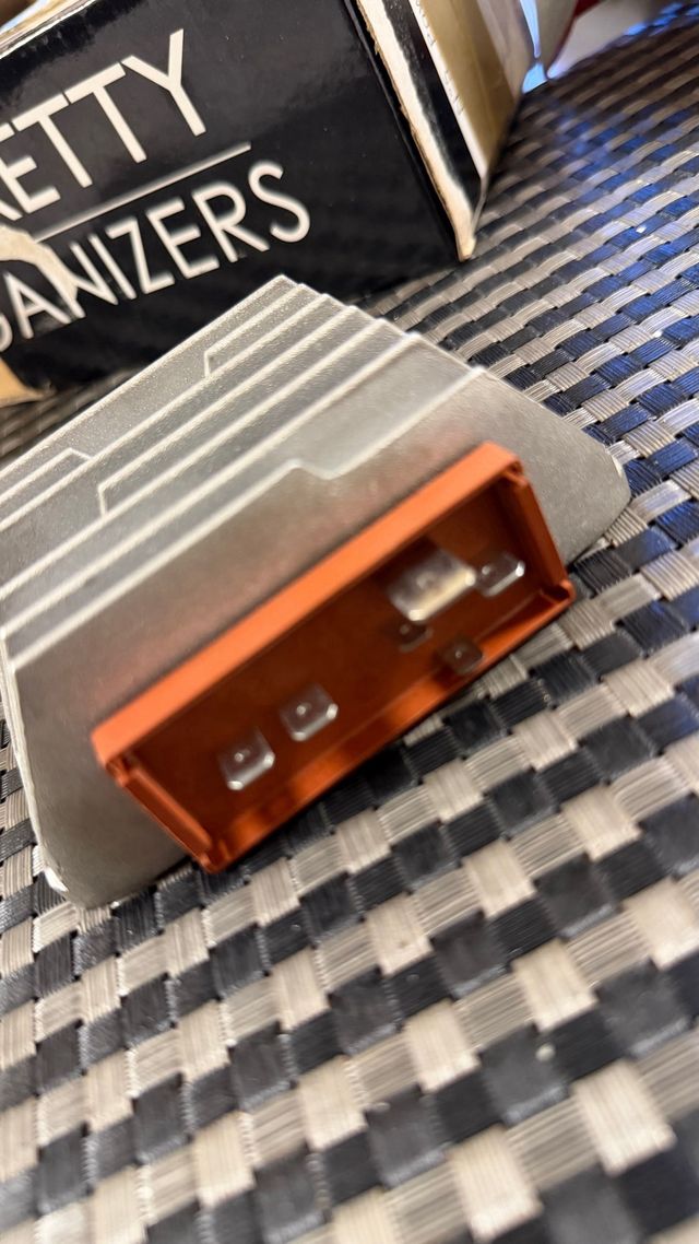 Regulador Tensión Lombardini ED0073624020