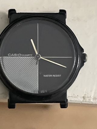 Reloj Casio Quartz Negro y Gris