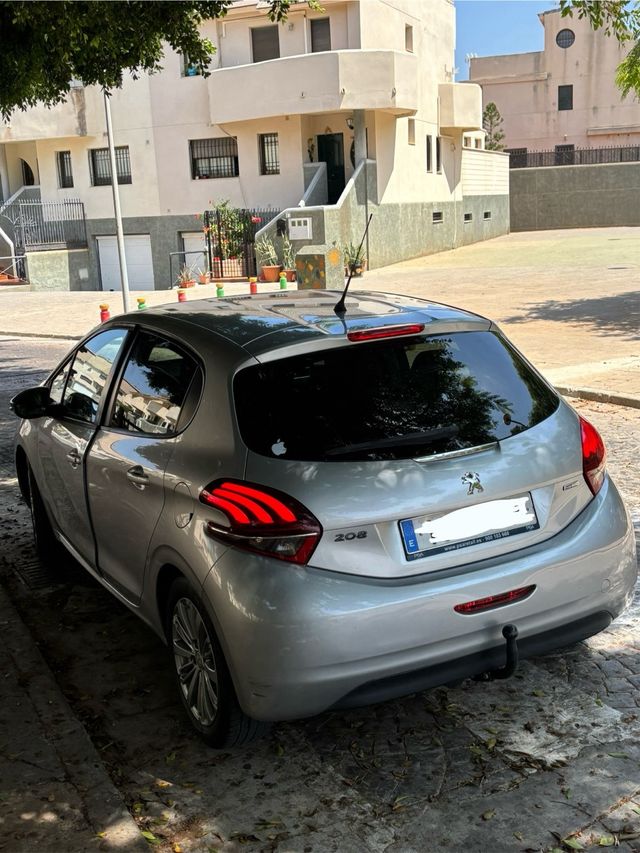 Peugeot 208 2017