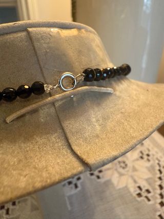 Collana Onice con Pendente Corallo e Oro Bianco