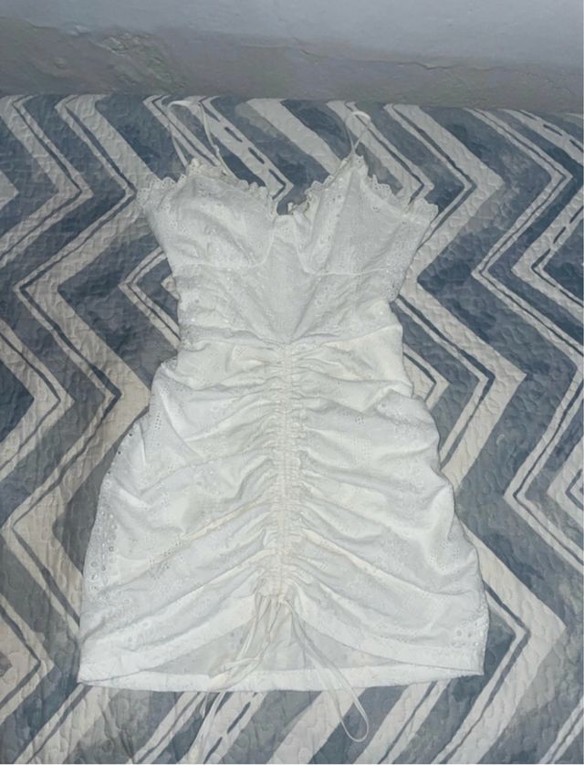 Vestido blanco Shein encaje y fruncido