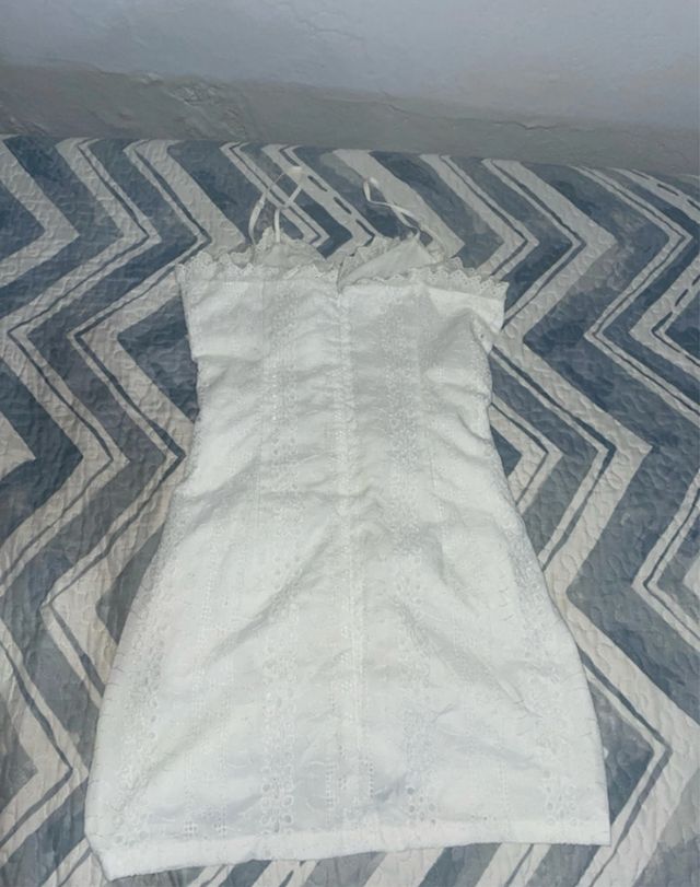 Vestido blanco Shein encaje y fruncido