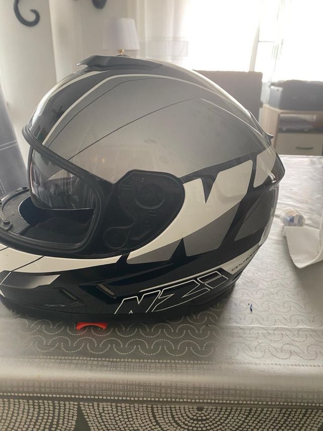 Casco de moto NZI