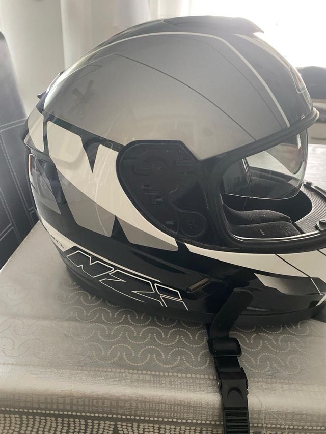 Casco de moto NZI