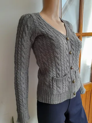 Cardigan Zara punto ochos de ZARA