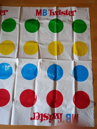Juego  Twister MB
