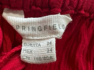 Blusa roja con encaje