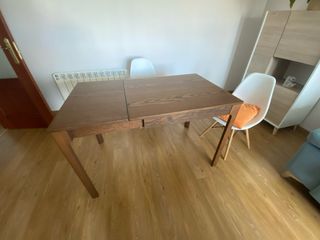 Mesa de comedor extensible de madera