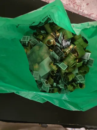 Piezas fontanería latón nuevas