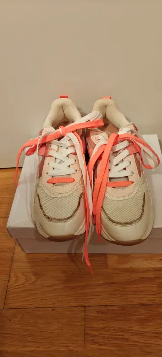 Tenis Beige y Rosa