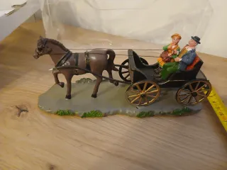 Lemax Carrozza con Cavallo e Coppia