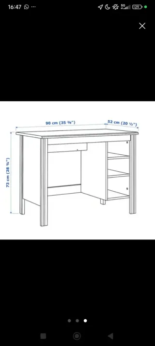 Mesa de estudio blanca y madera