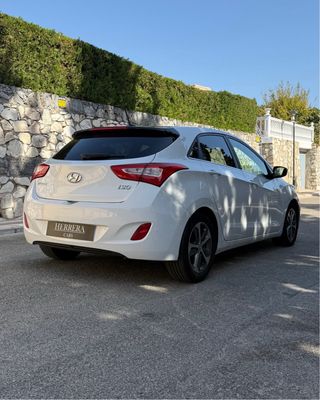 Hyundai i30 2016