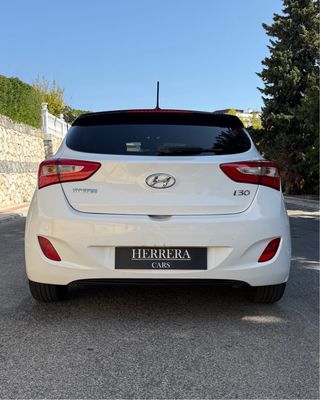 Hyundai i30 2016