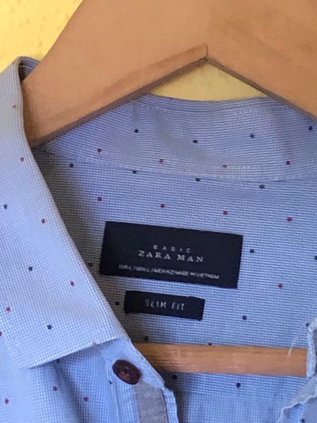 Camisa Zara azul con puntos