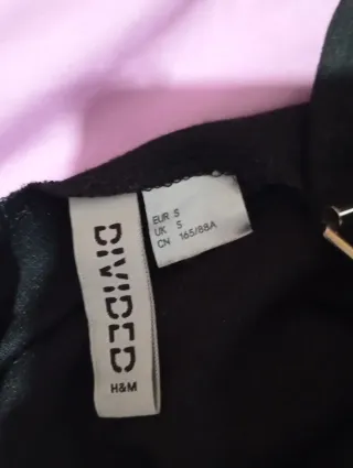 Vestido negro corto H&M con tirantes