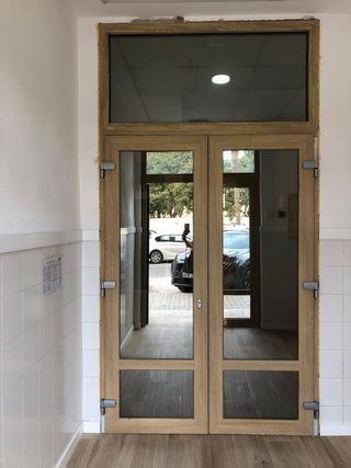 Puertas y fijos PVC color madera