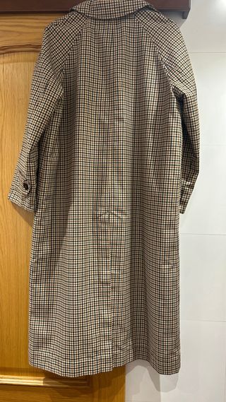 Gabardina reversible Zara viral