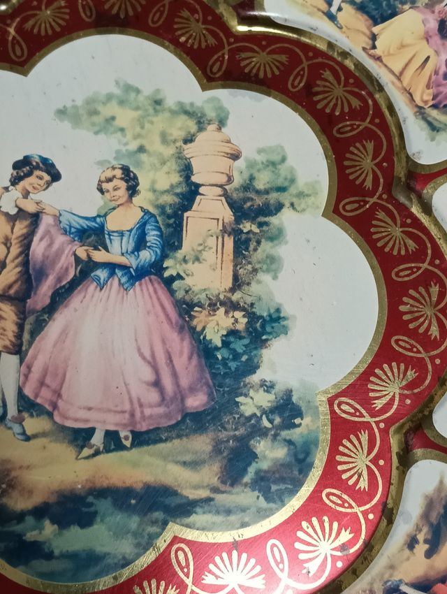 Plato decorativo vintage metálico