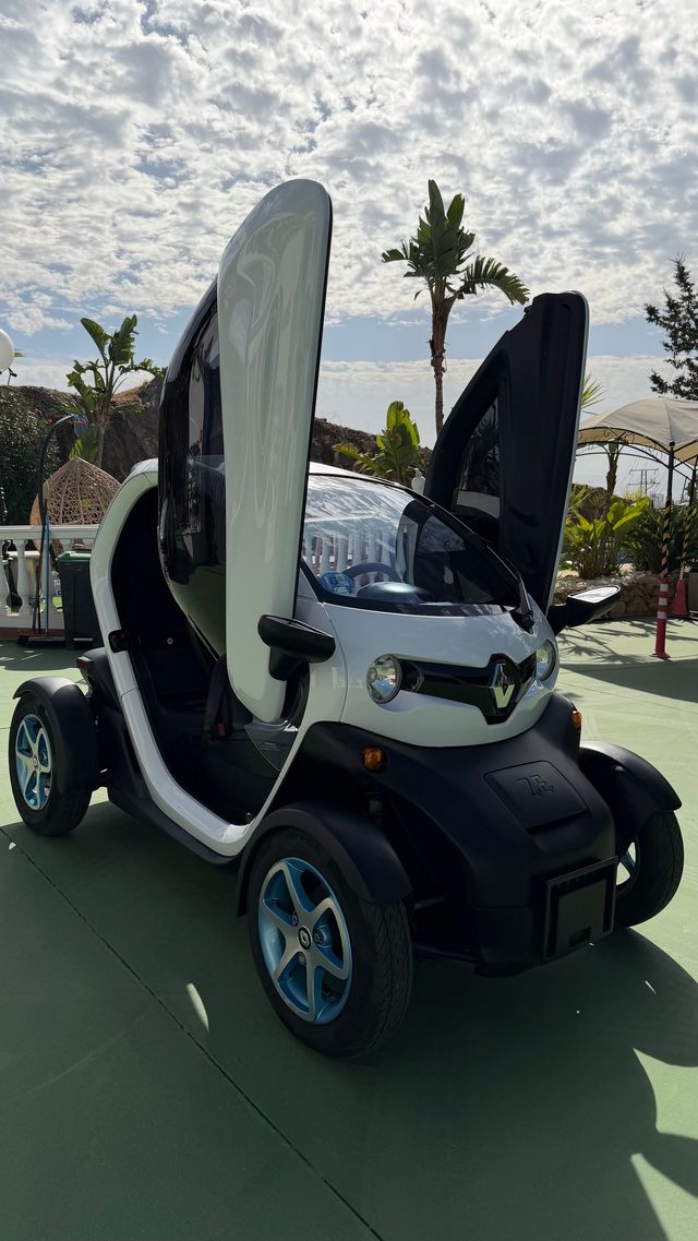 Renault Twizy 2023. 45 Life (etiqueta Cero)