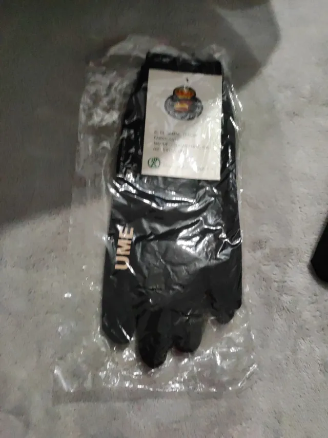 Guantes finos UME negros