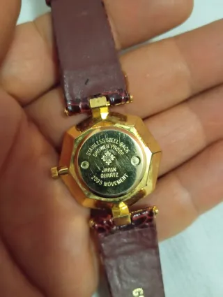 Reloj Dumont Mujer Oro y Rojo