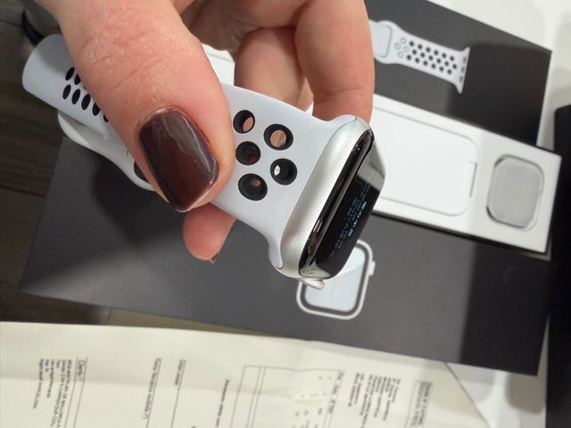 Apple Watch S5 40mm Nike