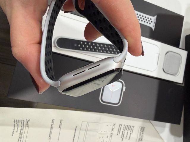 Apple Watch S5 40mm Nike