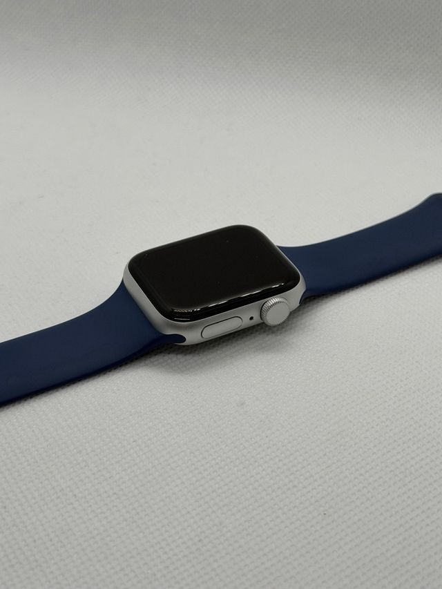 99% - Impecable Apple Watch SE 2 40mm GPS