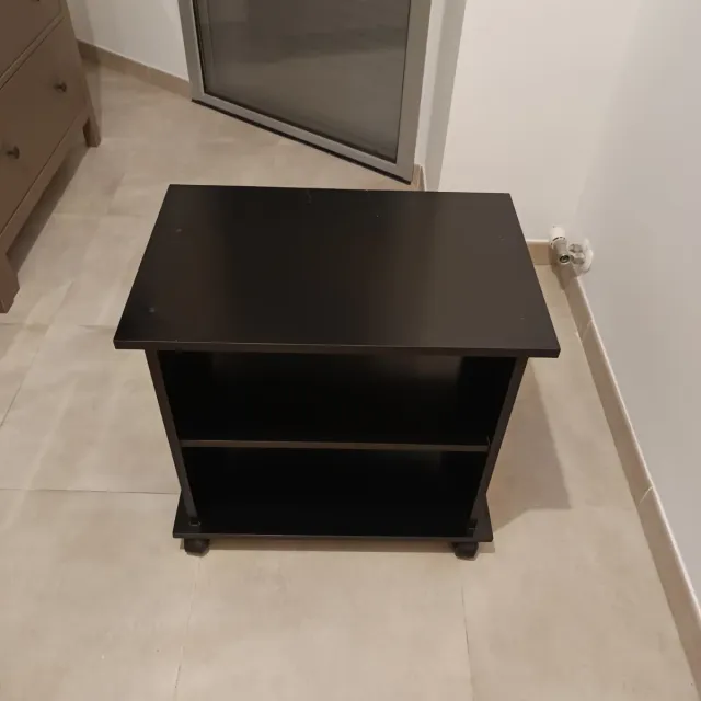 Mueble auxiliar con ruedas