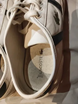 Zapatillas Lacoste Blancas y Negras