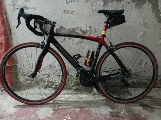 Bicicleta Pinarello Dogma Carbono.
