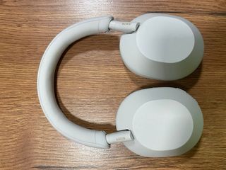 Auriculares Sony WH-1000XM5 Negros/Grises