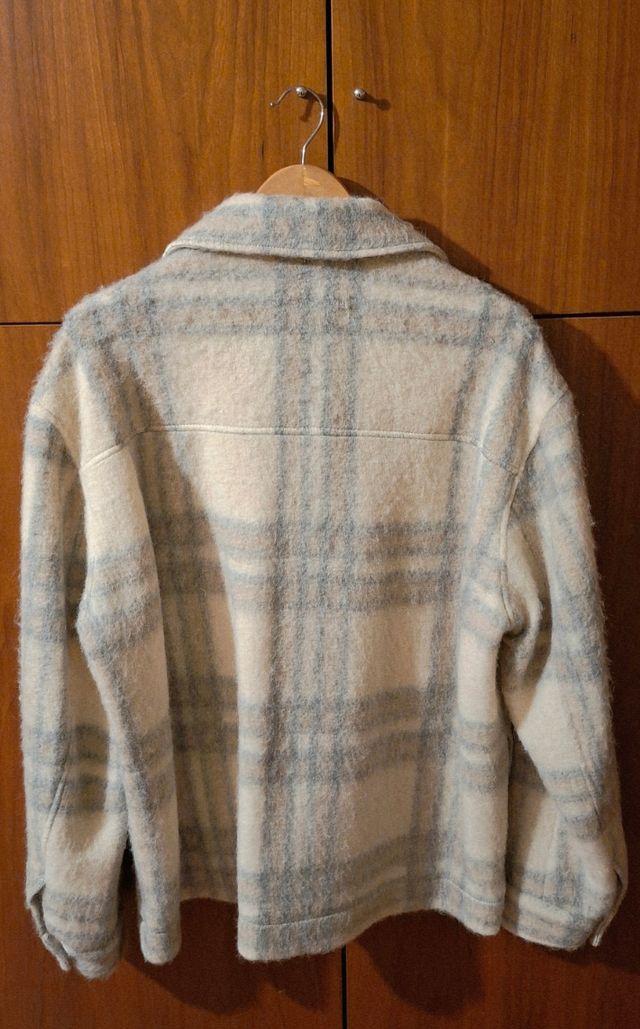 Chaquetón Zara cuadros forro interior