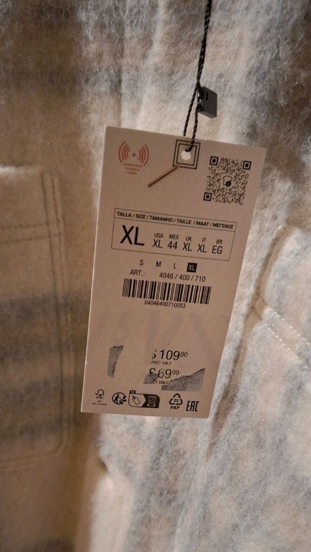 Chaquetón Zara cuadros forro interior