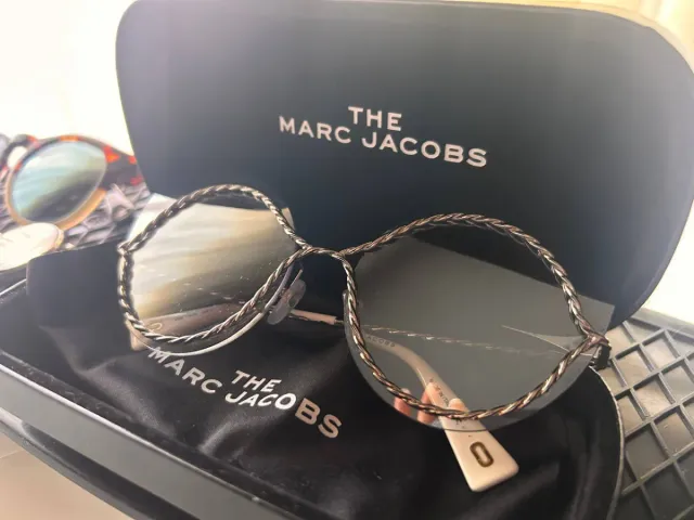 Gafas de sol Marc Jacobs plateadas y blancas
