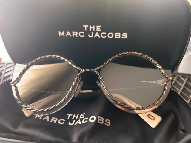 Gafas de sol Marc Jacobs plateadas y blancas